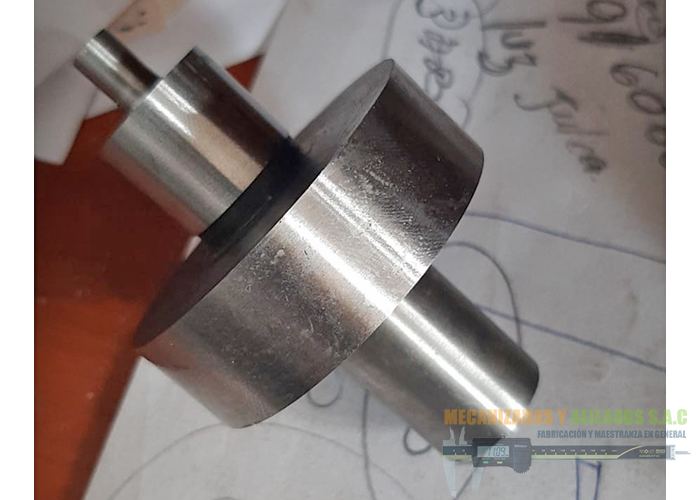 Fabricación de piezas o accesorios