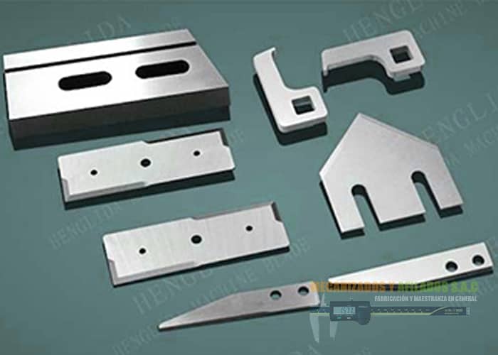 Cuchillas puntiagudas