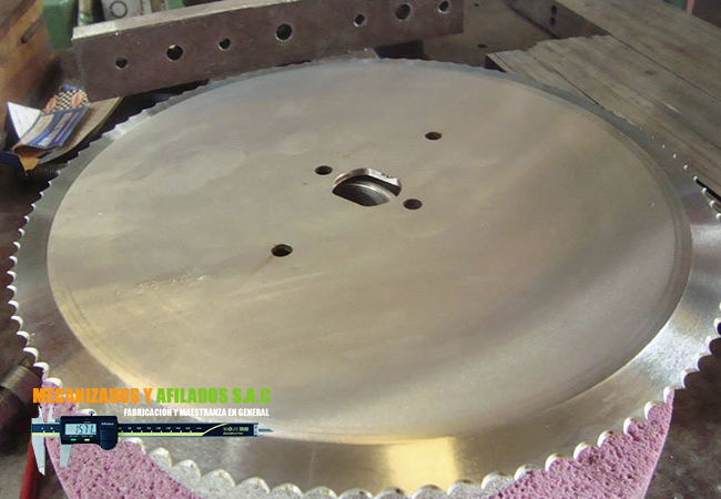 Fabricación de Cuchillas para corte de Espárragos